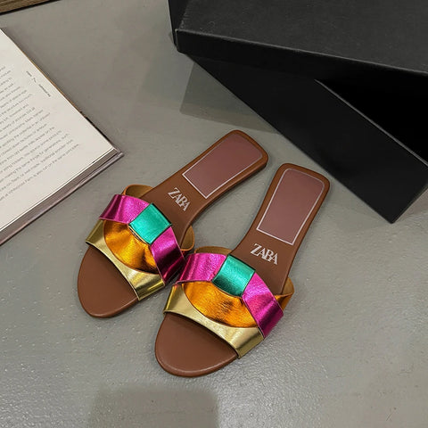 Flat Slippers Casual Shoes Woman 2025 Trend Luxury Summer Elegant Dresses Sandals Beach Designer House Round Toe Brand Bathroom