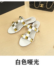 Women's flat sandals Gladiator summer 2025 luxury Brand Designer Rivets Open Toe slipper Leather Comfortable Ladies shoes Women