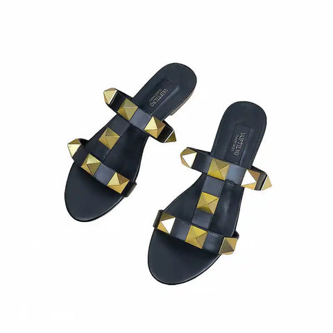 Women's flat sandals Gladiator summer 2025 luxury Brand Designer Rivets Open Toe slipper Leather Comfortable Ladies shoes Women
