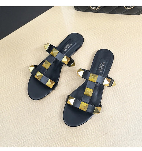 Women's flat sandals Gladiator summer 2025 luxury Brand Designer Rivets Open Toe slipper Leather Comfortable Ladies shoes Women