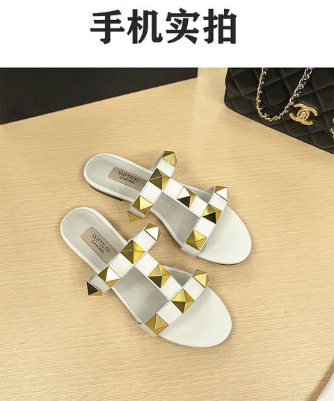 Women's flat sandals Gladiator summer 2025 luxury Brand Designer Rivets Open Toe slipper Leather Comfortable Ladies shoes Women