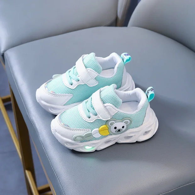 2023 Autumn Luminous Sneakers for Girls Boys Led Light Up Casual Shoes Kids Breathable Mesh Sports Shoes Tenis Infantil Menino